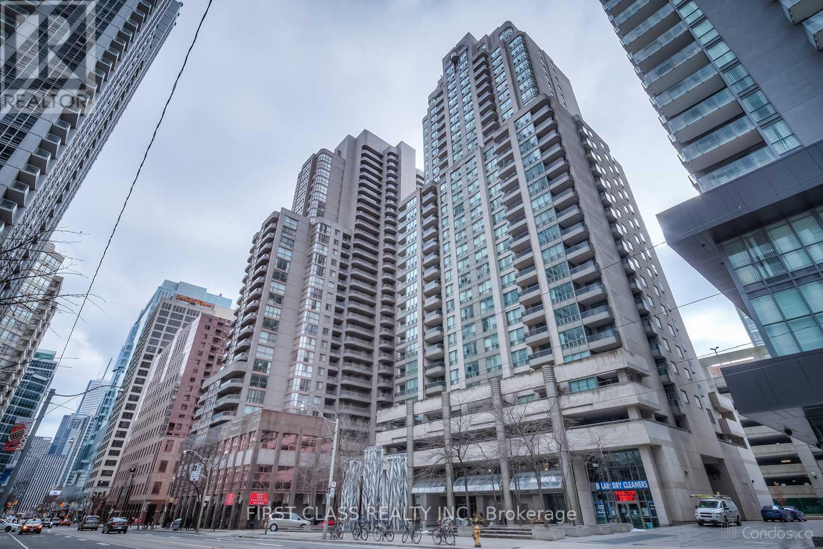 Photo 2 of 710 750 Bay Street, Toronto ON
