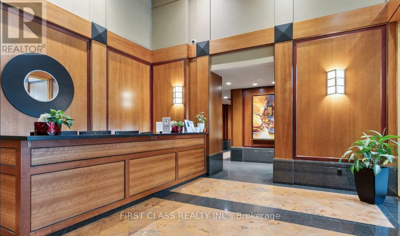 Photo 16 of 710 750 Bay Street, Toronto ON