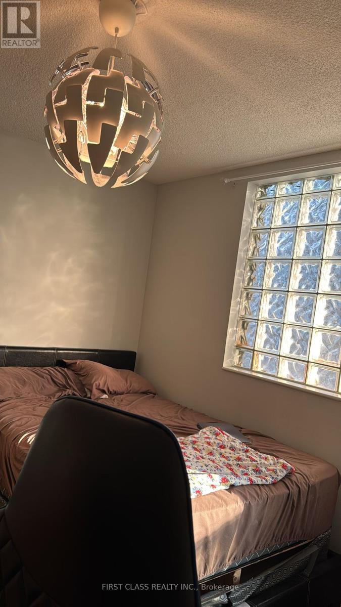 Photo 13 of 710 750 Bay Street, Toronto ON
