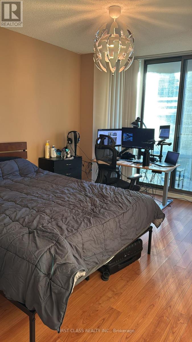 Photo 19 of 710 750 Bay Street, Toronto ON