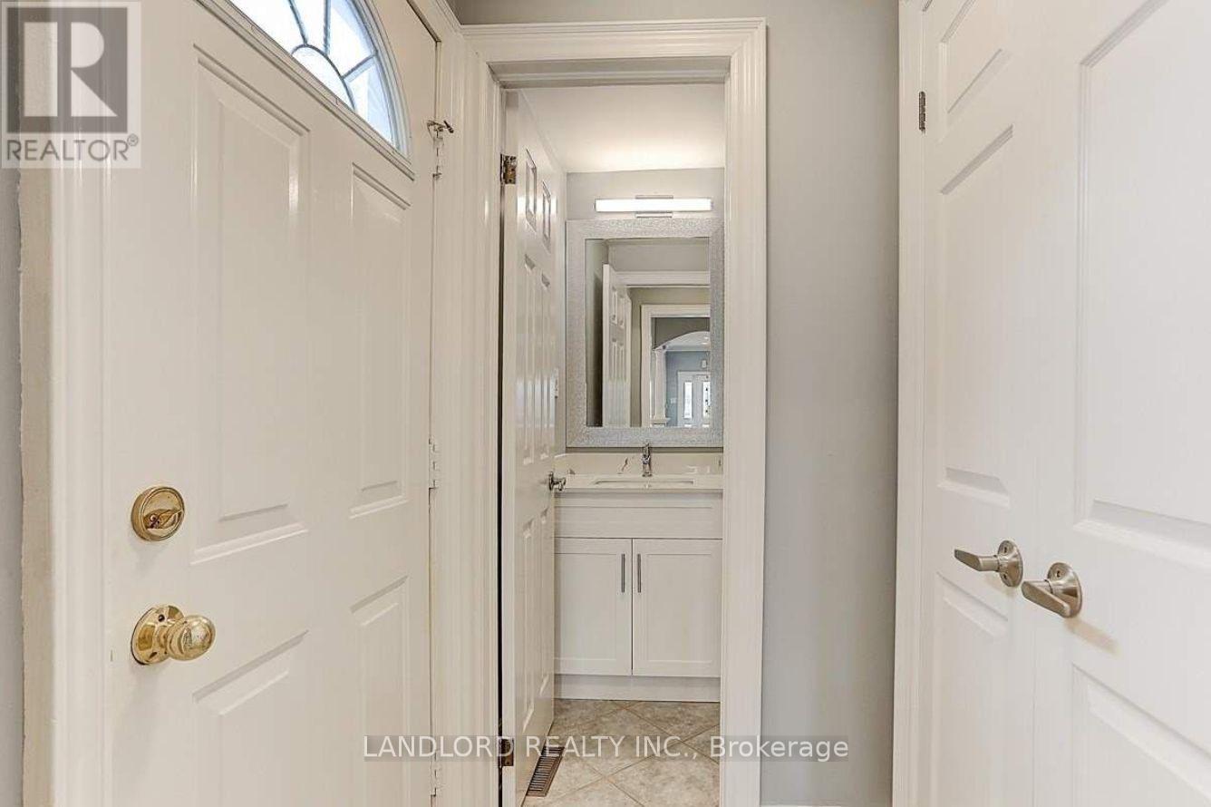 Photo 13 of 34 Jesmond Avenue, Toronto ON