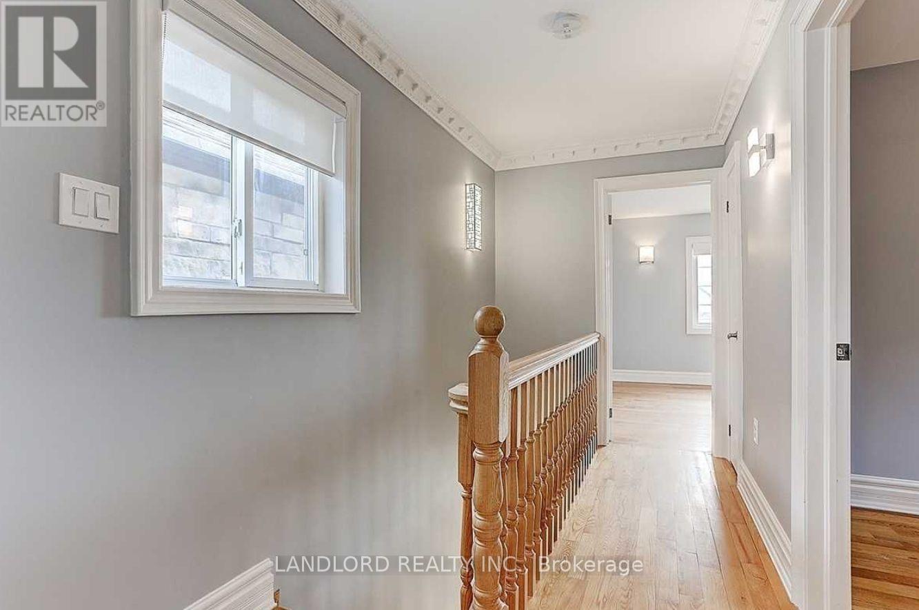 Photo 35 of 34 Jesmond Avenue, Toronto ON