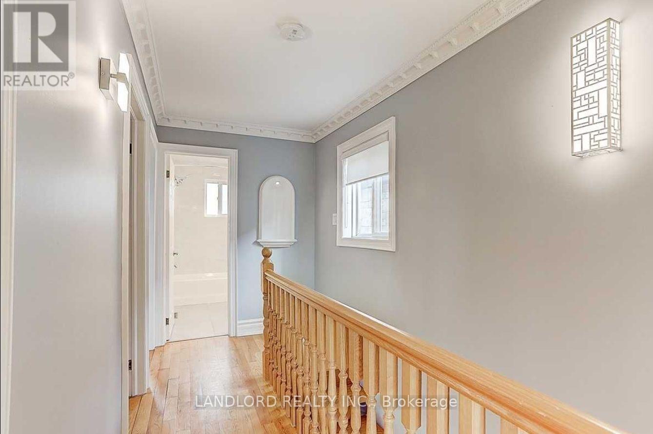 Photo 23 of 34 Jesmond Avenue, Toronto ON
