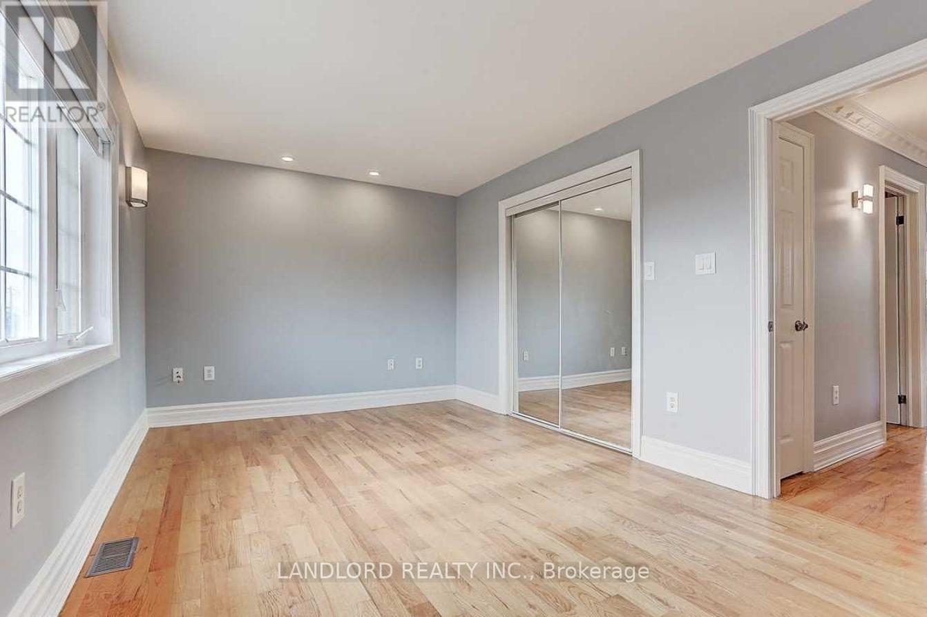 Photo 5 of 34 Jesmond Avenue, Toronto ON