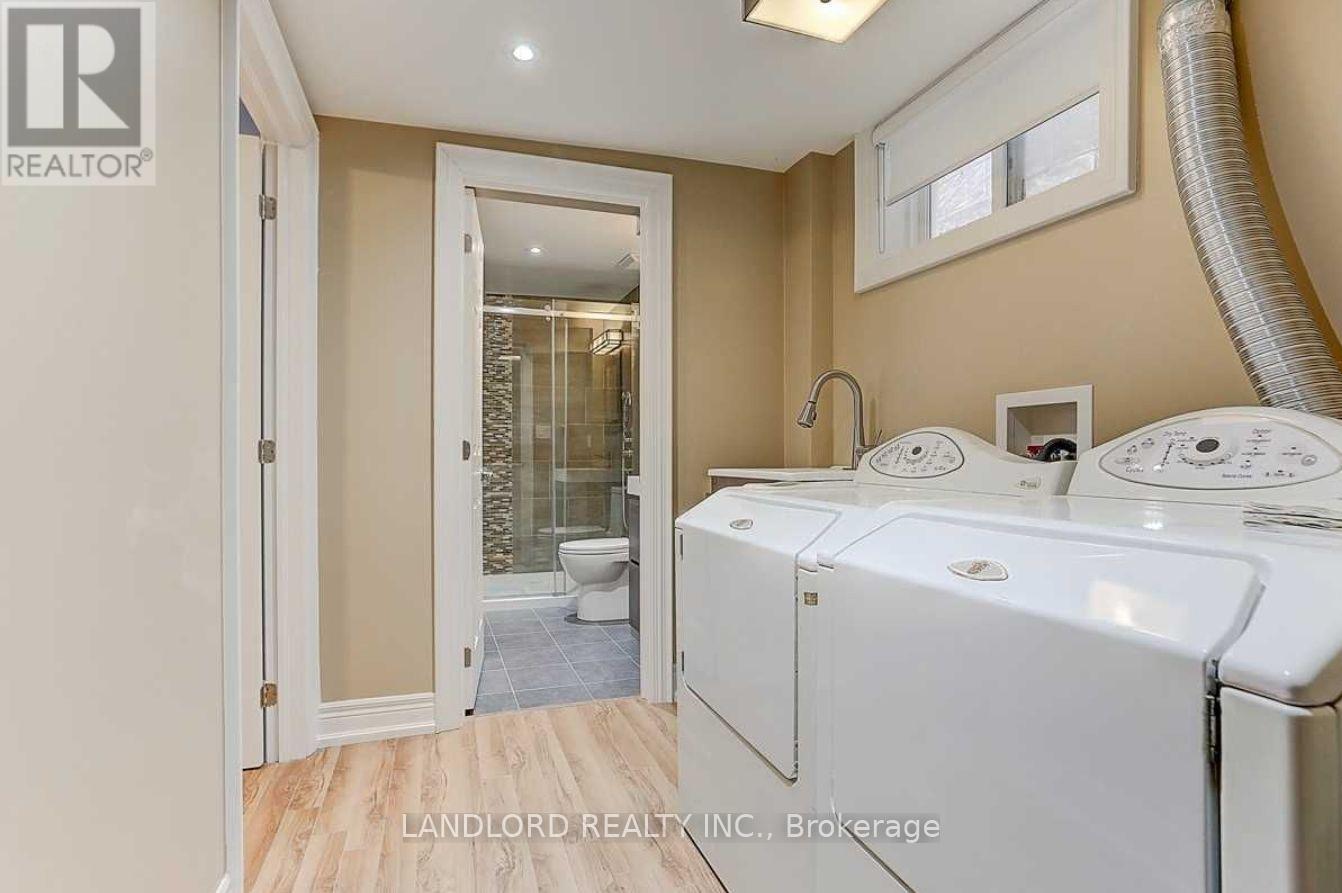 Photo 8 of 34 Jesmond Avenue, Toronto ON