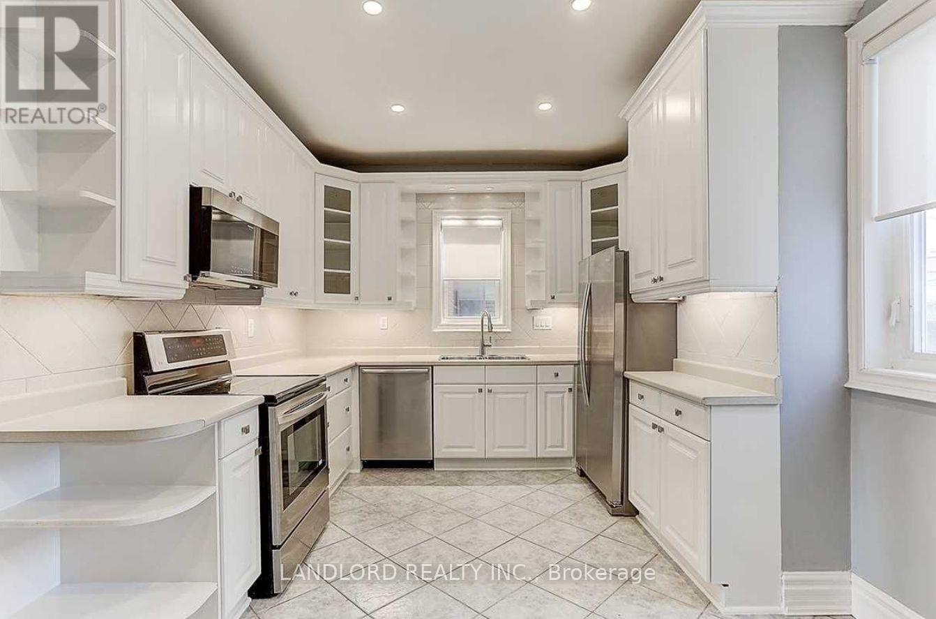 Photo 19 of 34 Jesmond Avenue, Toronto ON