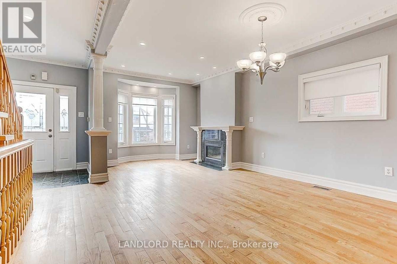 Photo 21 of 34 Jesmond Avenue, Toronto ON