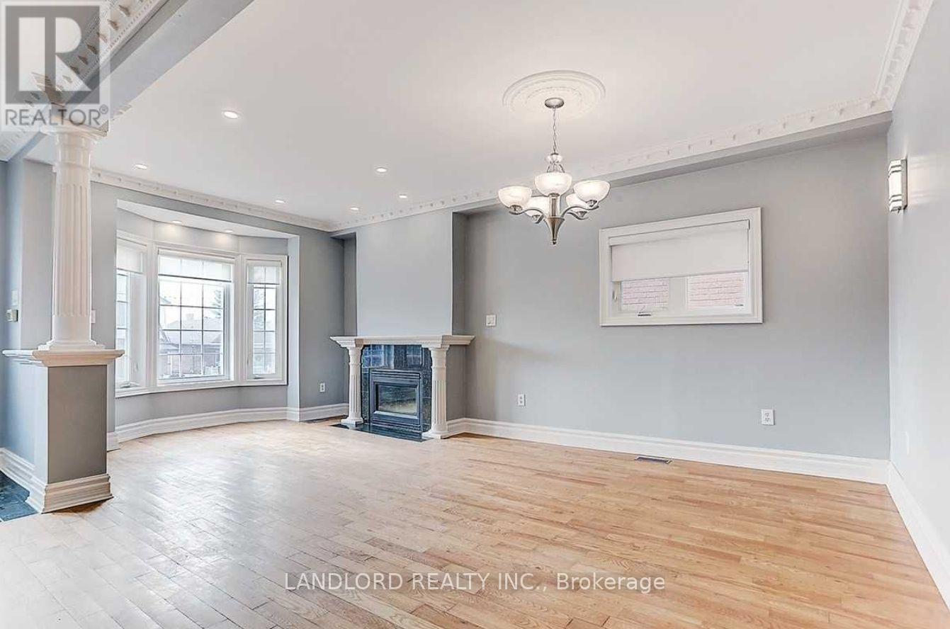 Photo 11 of 34 Jesmond Avenue, Toronto ON