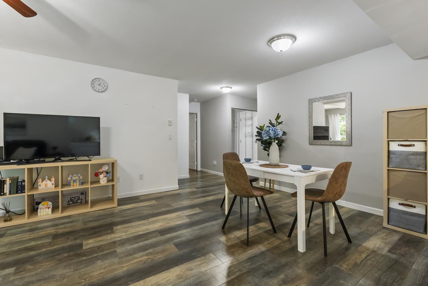 Photo 10 of 202 14980 101 A Avenue, Surrey BC