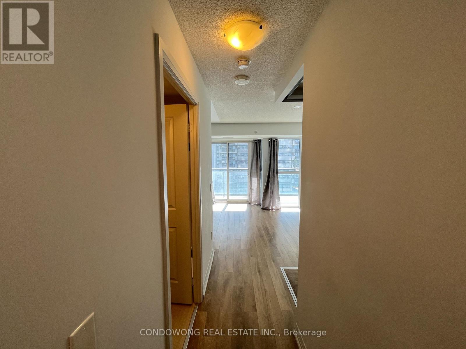 Photo 2 of 408 30 Meadowglen Place, Toronto ON