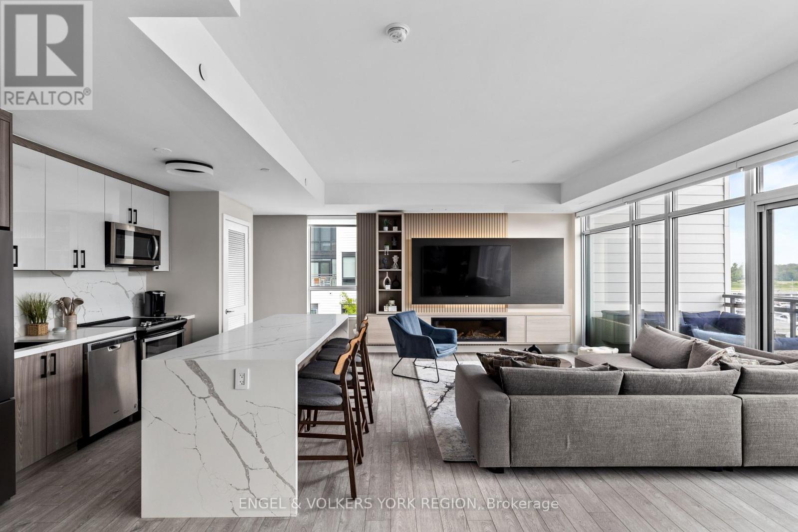 Photo 12 of 110 317 Broward Way, Innisfil ON