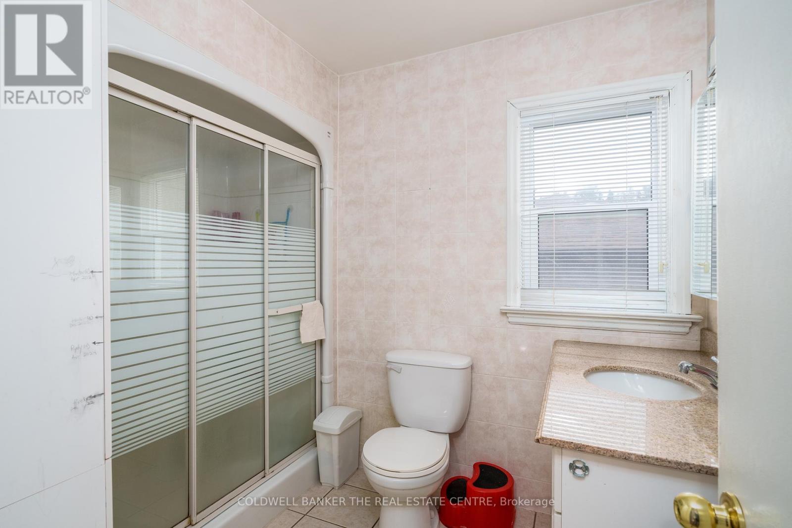 Photo 9 of 19307 Yonge Street, East Gwillimbury ON