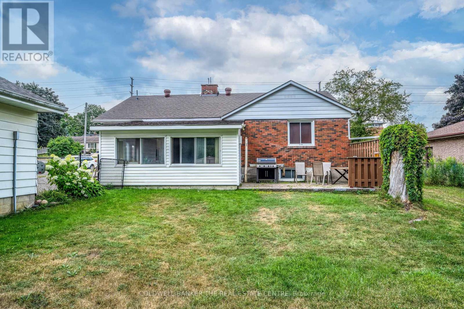 Photo 17 of 19307 Yonge Street, East Gwillimbury ON