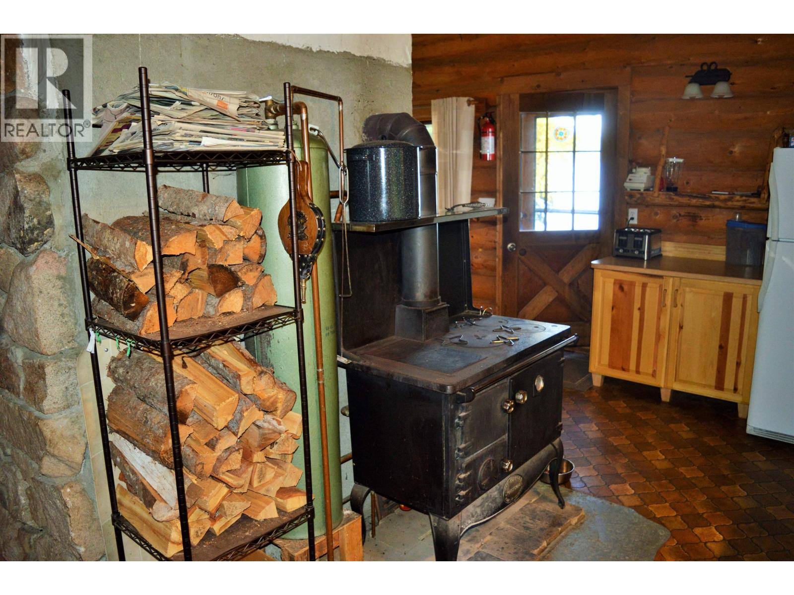 1665 BRADLEY CREEK ROAD - 32