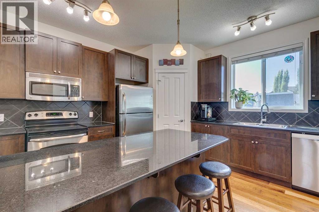 Single Family House for Sale in  Silverado Plains Manor SW Silverado Calgary 
