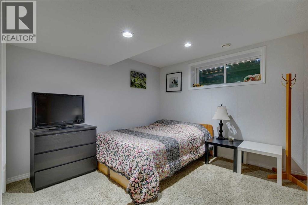 Single Family House for Sale in  Silverado Plains Manor SW Silverado Calgary 
