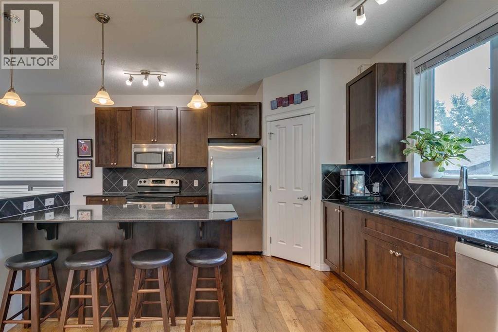 Single Family House for Sale in  Silverado Plains Manor SW Silverado Calgary 