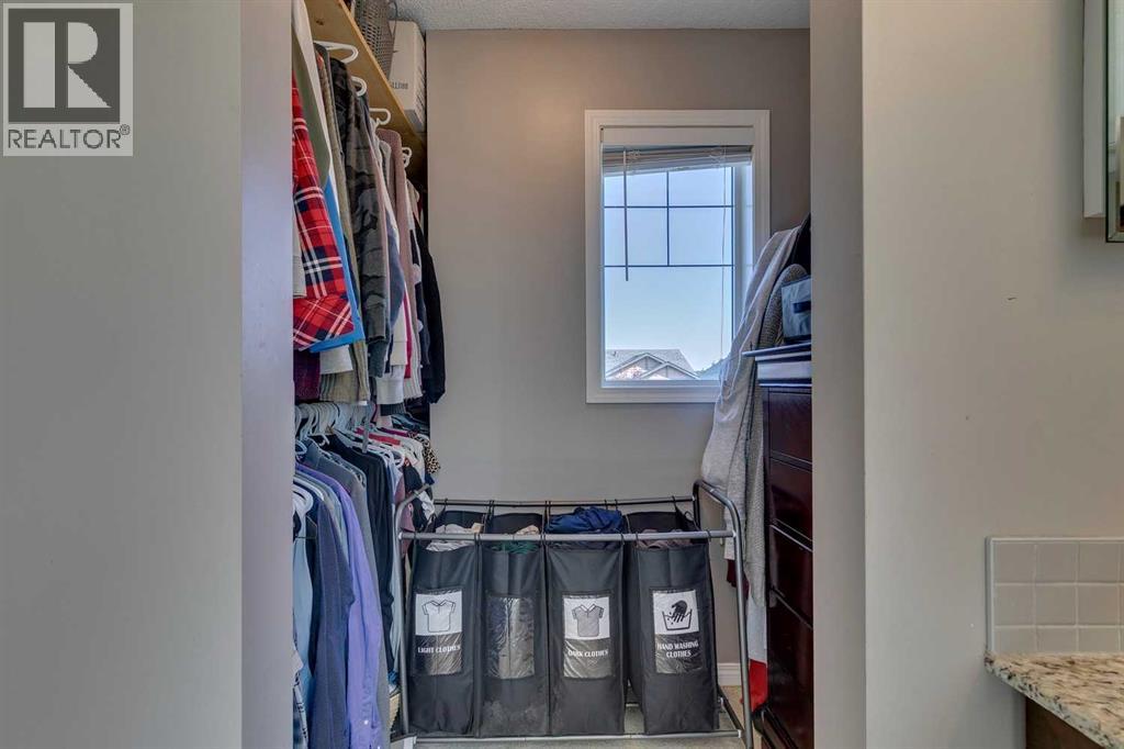 Single Family House for Sale in  Silverado Plains Manor SW Silverado Calgary 