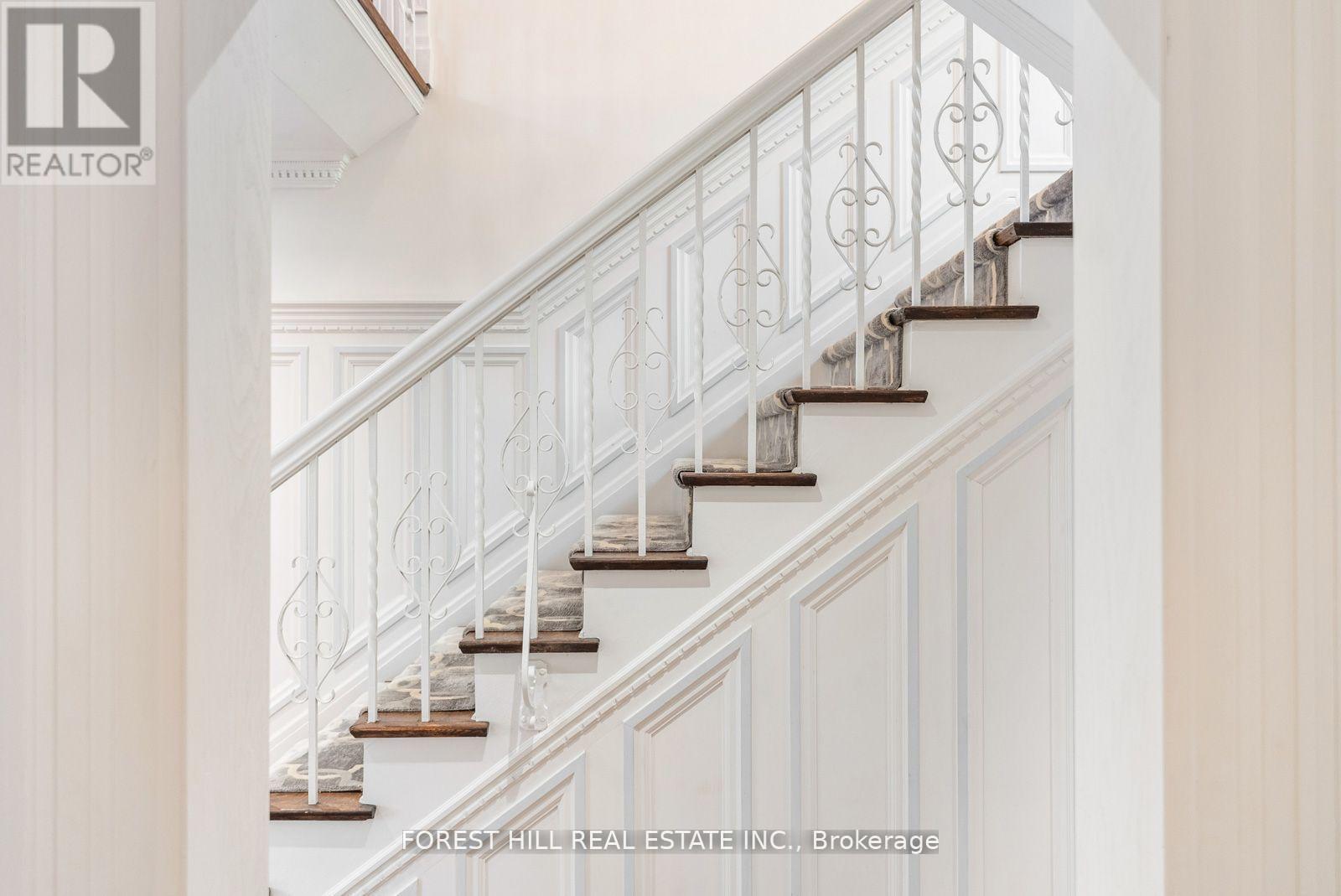 Photo 14 of 39 Ava Road, Toronto ON