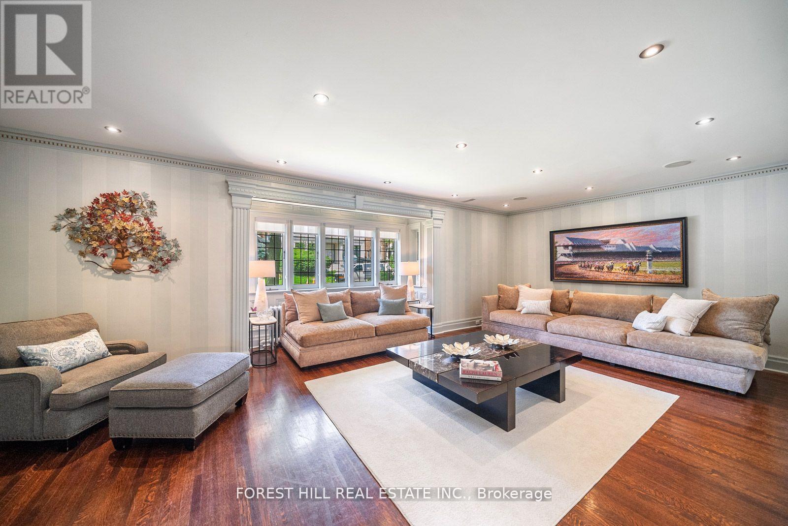 Photo 6 of 39 Ava Road, Toronto ON