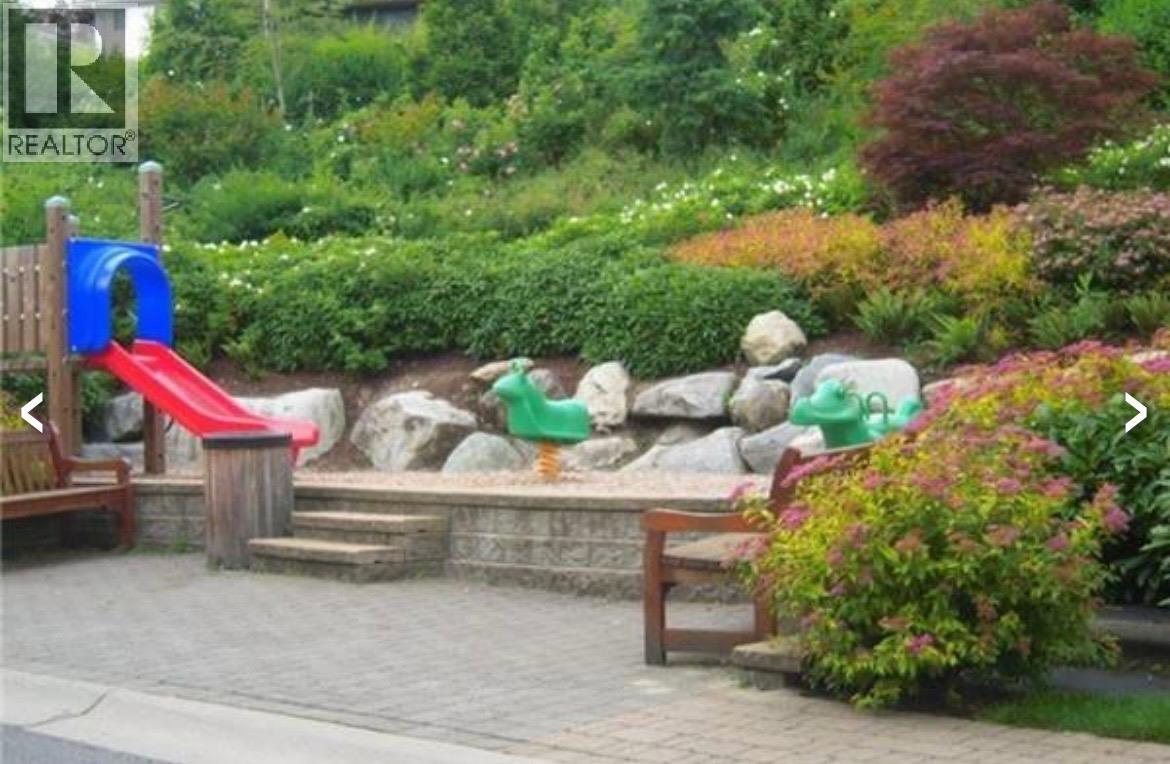 Photo 13 of 302 4868 Brentwood Drive, Burnaby BC