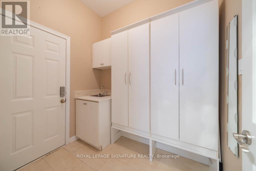 Photo 25 of 1479 Liverpool Street, Oakville ON