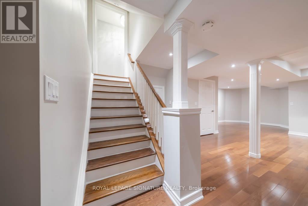 Photo 12 of 1479 Liverpool Street, Oakville ON
