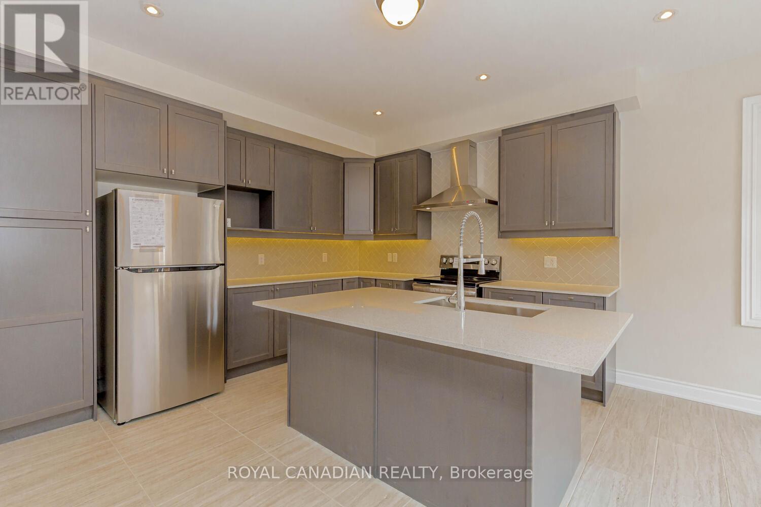 Photo 29 of 617 Fullum Landing, Milton ON