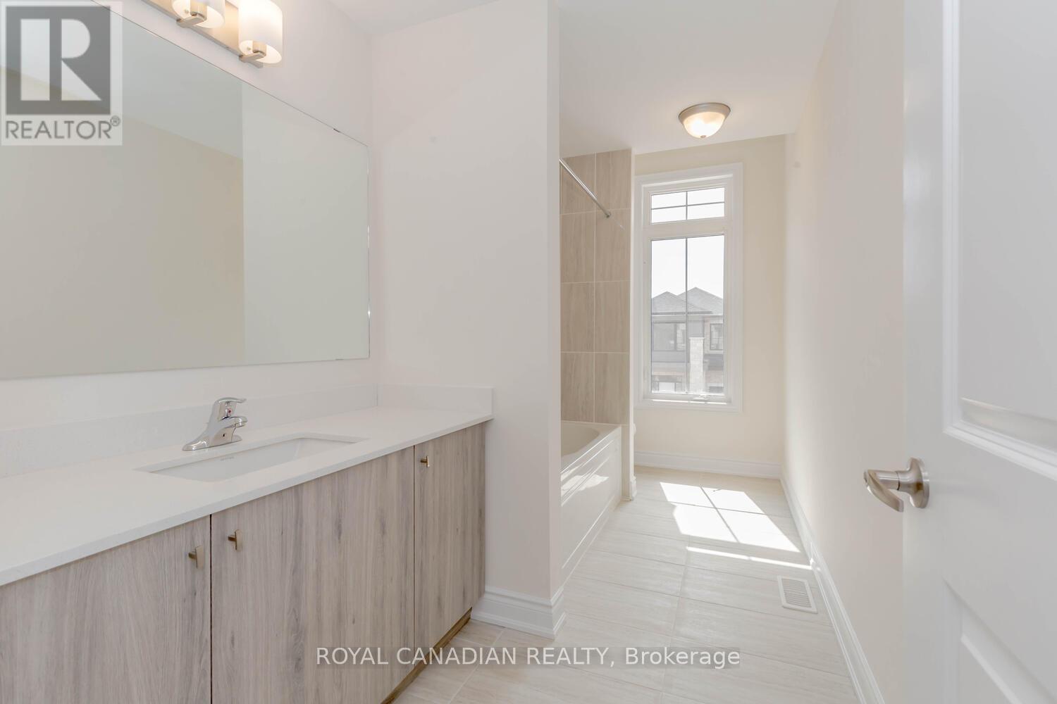 Photo 16 of 617 Fullum Landing, Milton ON