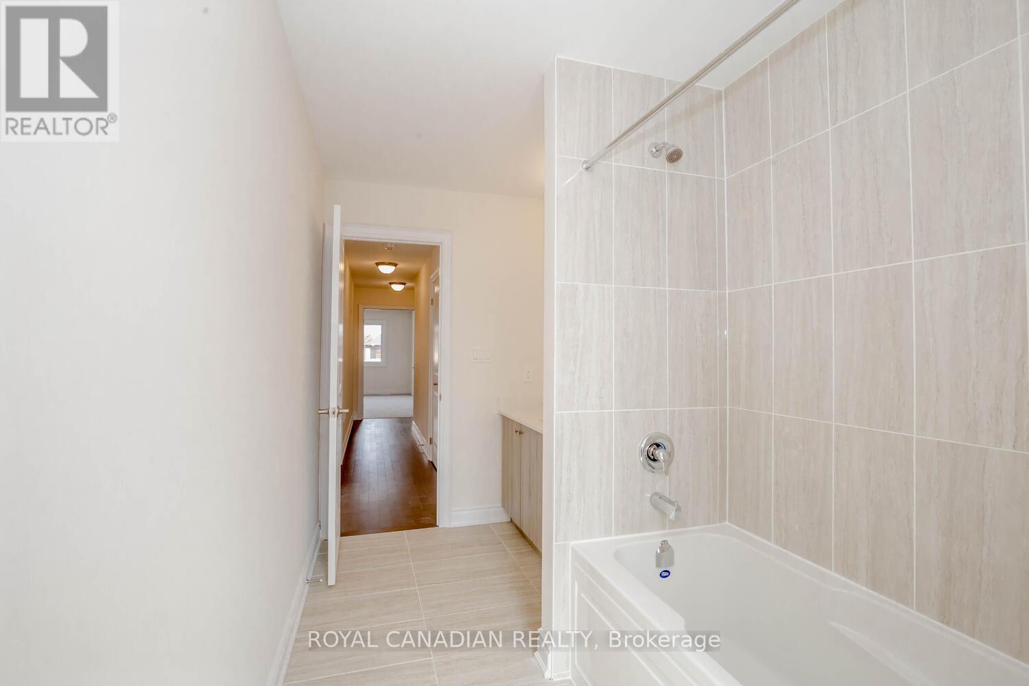 Photo 21 of 617 Fullum Landing, Milton ON