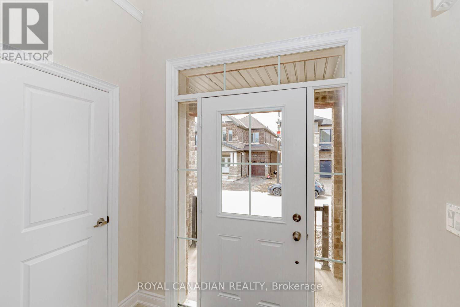 Photo 6 of 617 Fullum Landing, Milton ON