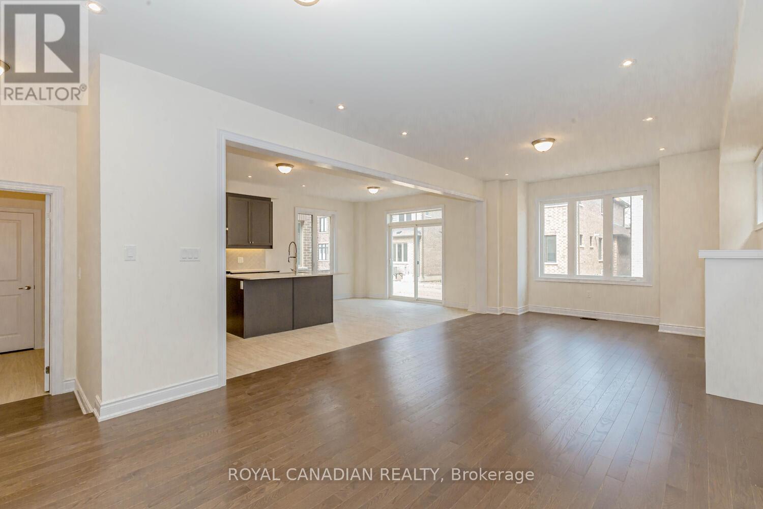 Photo 25 of 617 Fullum Landing, Milton ON