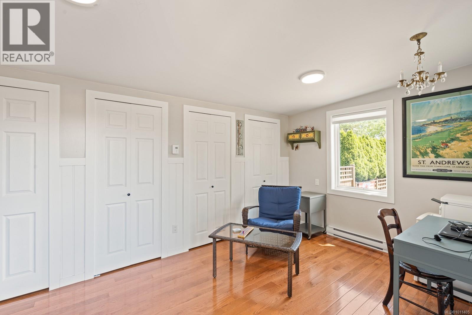 Photo 29 of 727 Craigflower Rd, Victoria BC
