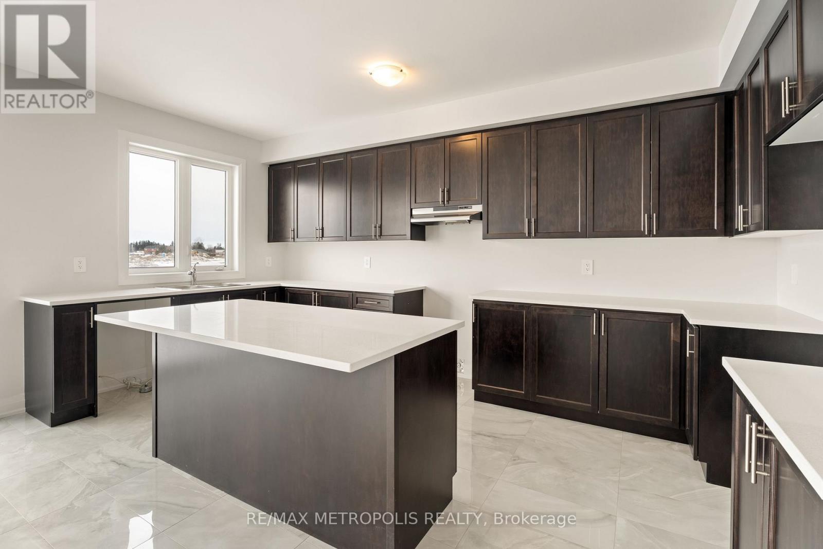 Photo 10 of 110 Butler Boulevard, Kawartha Lakes ON