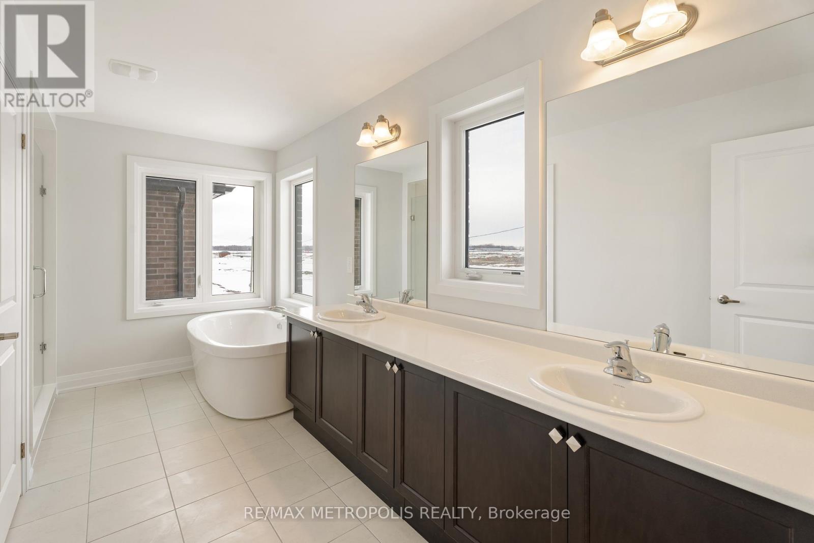 Photo 45 of 110 Butler Boulevard, Kawartha Lakes ON