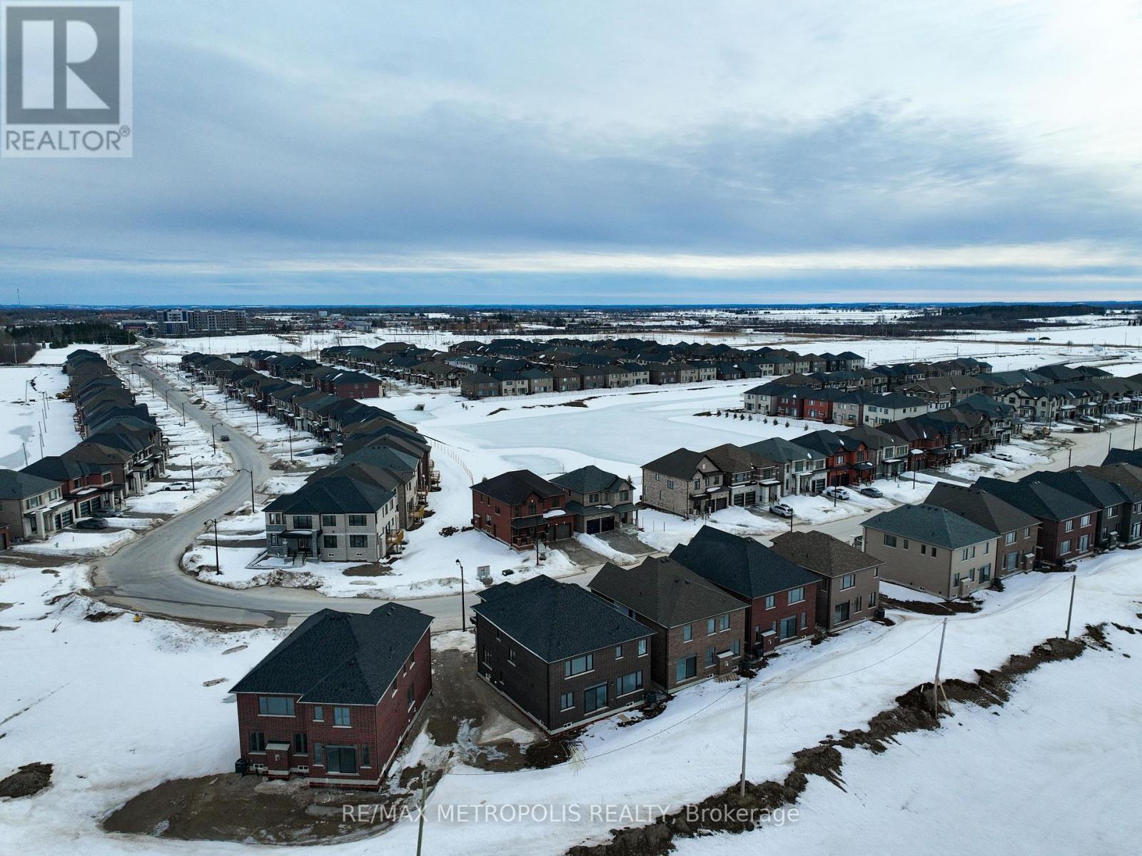 Photo 15 of 110 Butler Boulevard, Kawartha Lakes ON