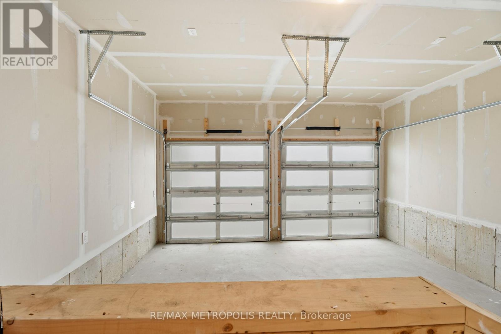 Photo 24 of 110 Butler Boulevard, Kawartha Lakes ON