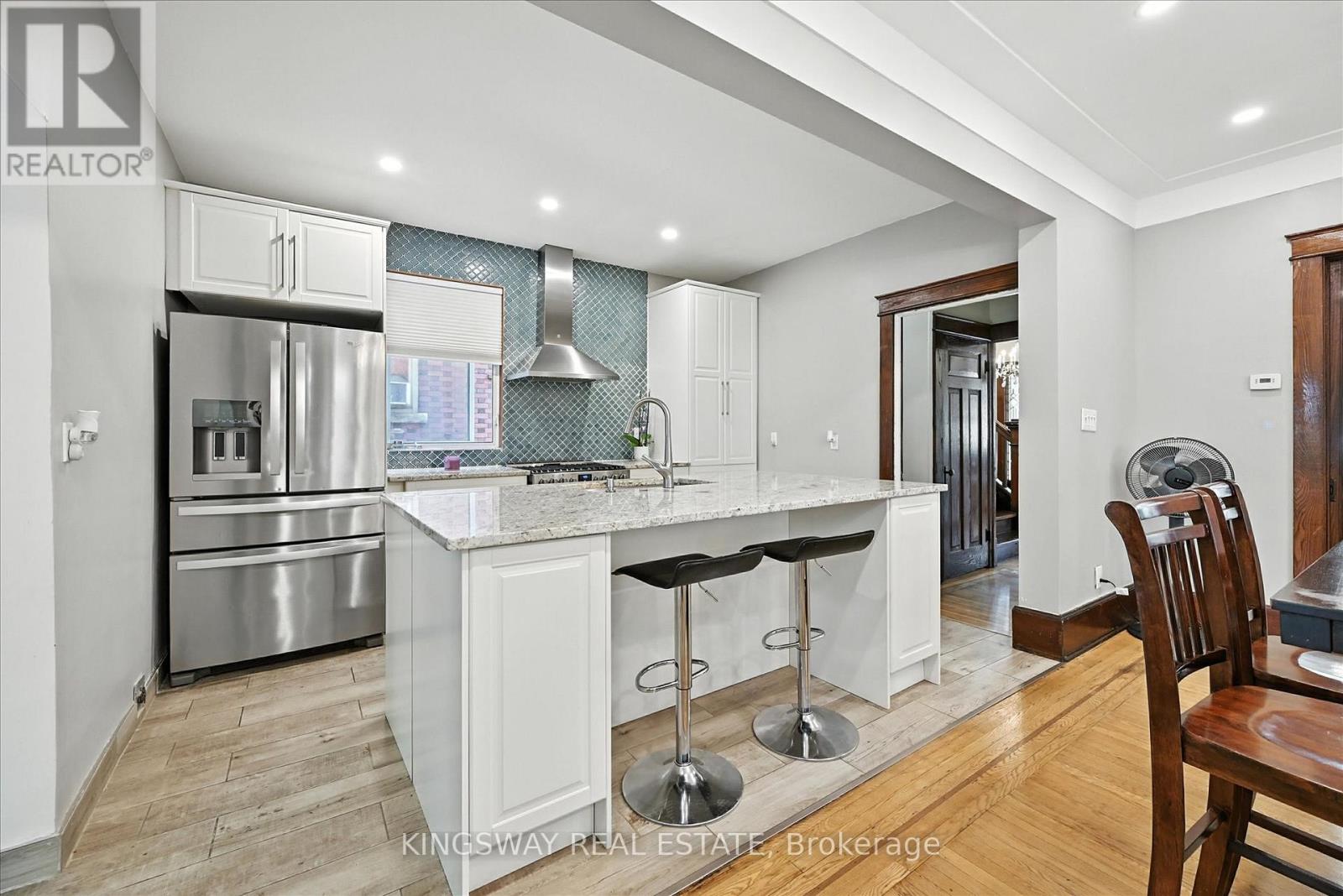 Photo 13 of 77 Proctor Boulevard, Hamilton ON