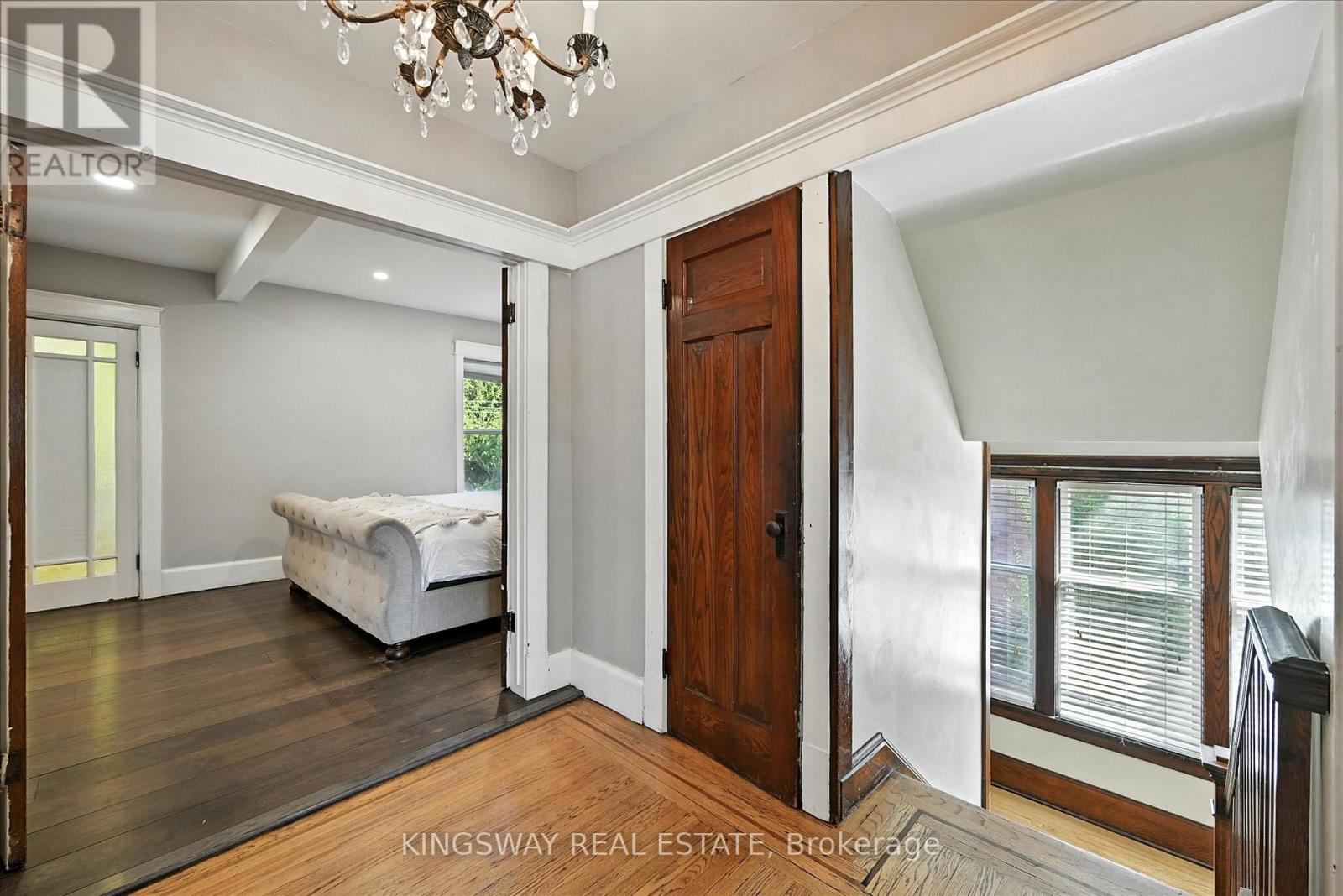 Photo 17 of 77 Proctor Boulevard, Hamilton ON