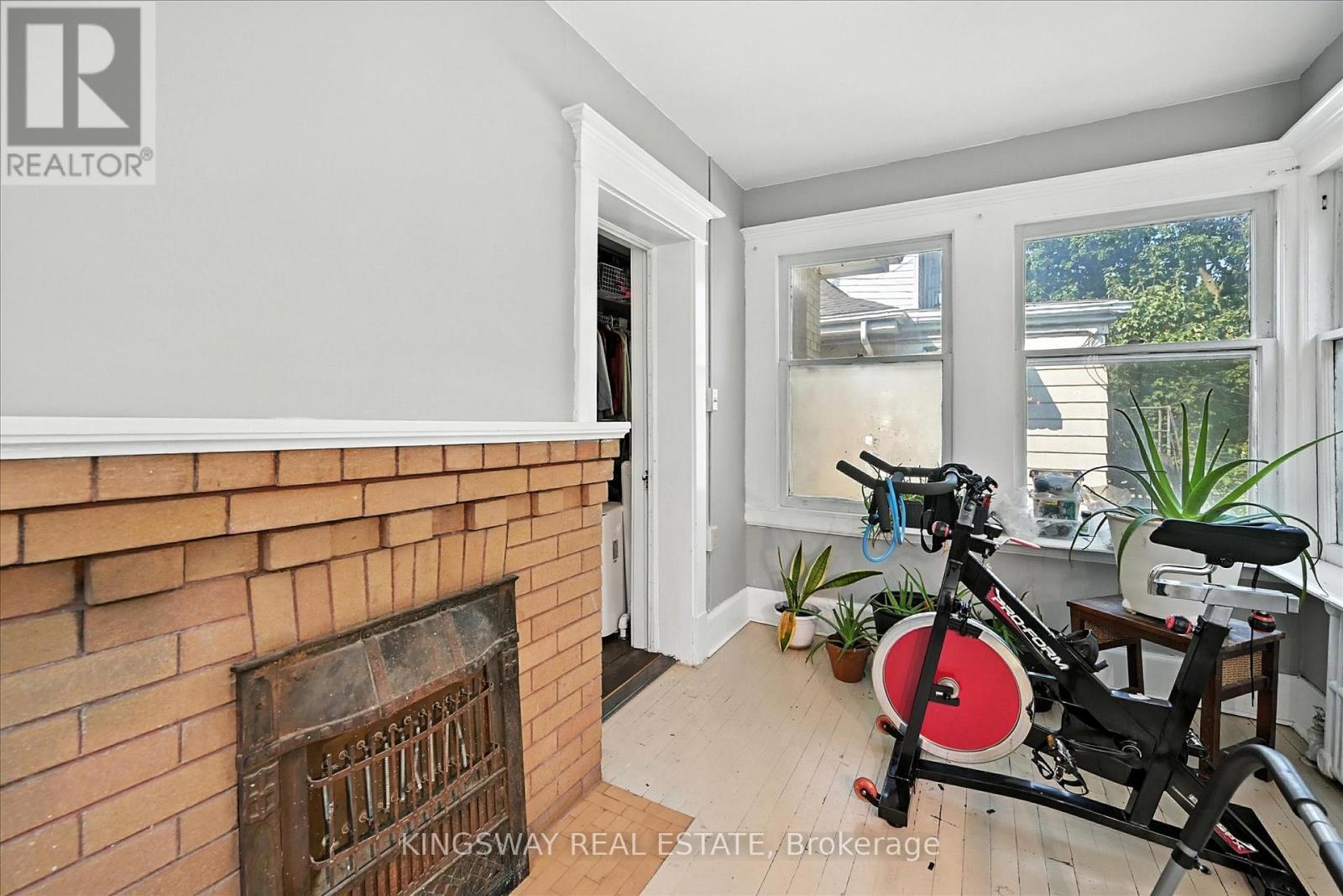Photo 19 of 77 Proctor Boulevard, Hamilton ON
