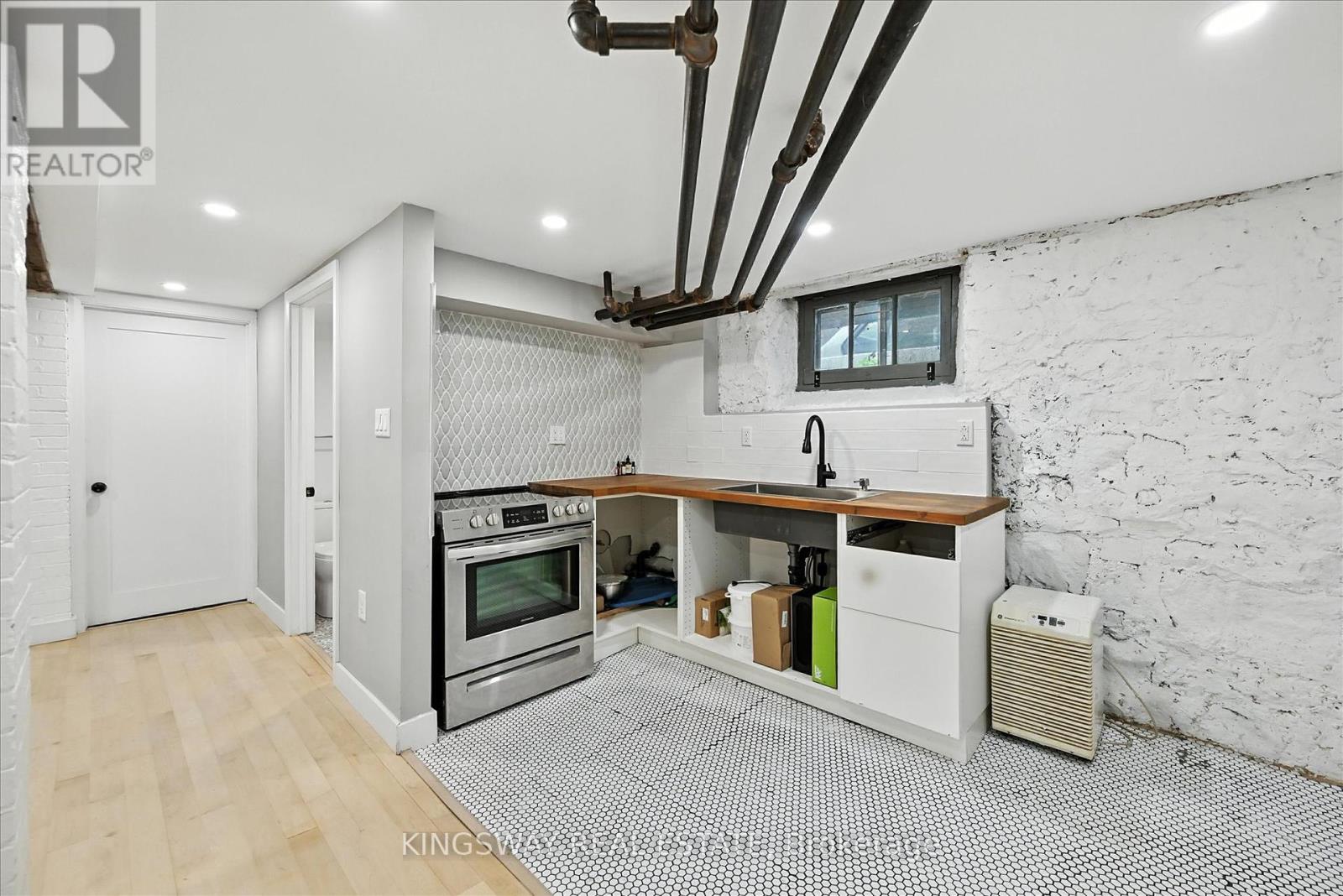 Photo 29 of 77 Proctor Boulevard, Hamilton ON
