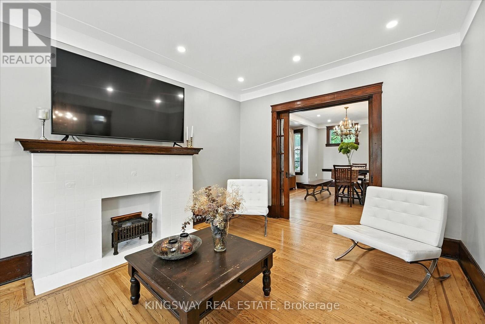 Photo 6 of 77 Proctor Boulevard, Hamilton ON