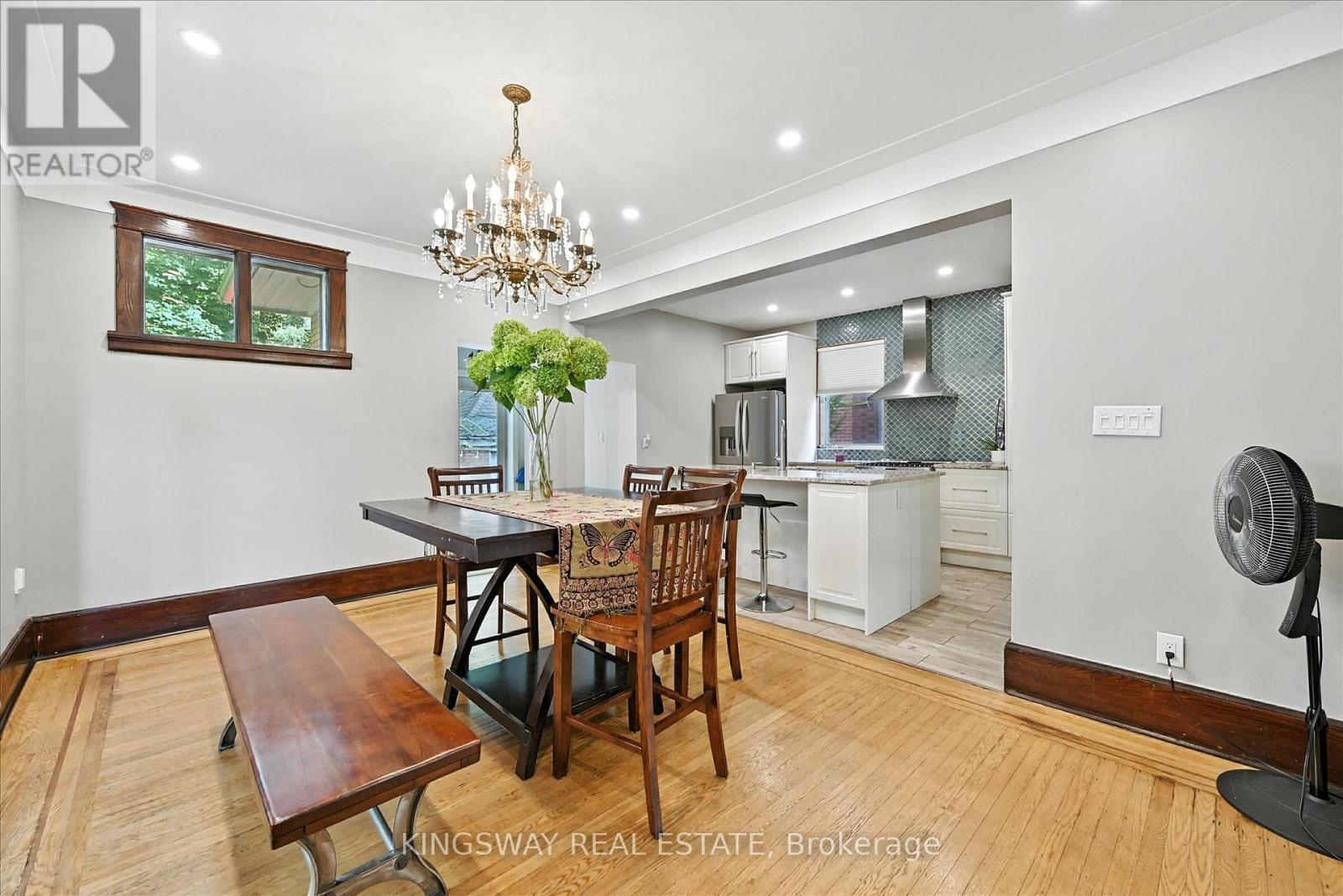 Photo 8 of 77 Proctor Boulevard, Hamilton ON