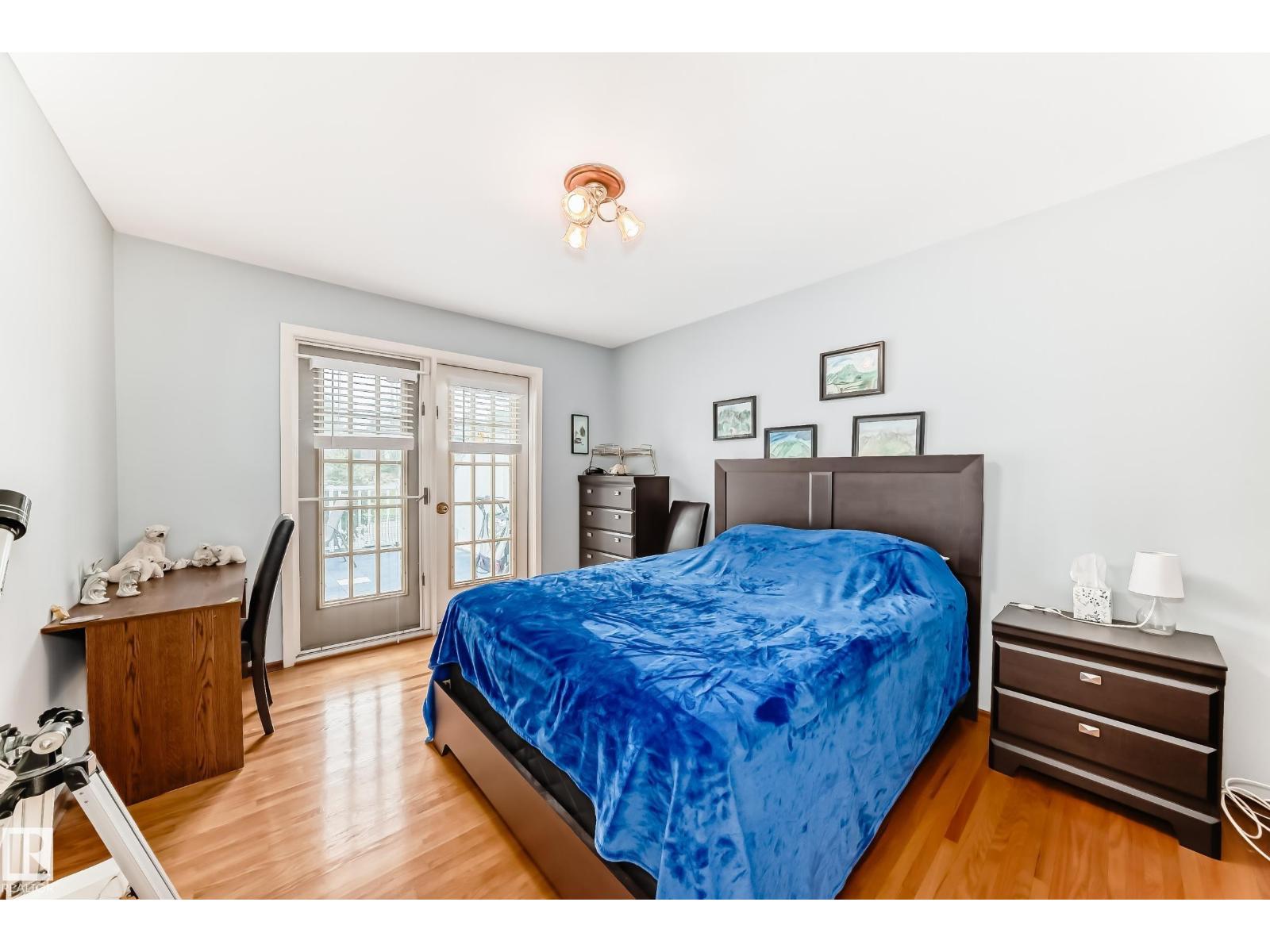 Photo 14 of 6504 109 B Av Nw Nw, Edmonton AB