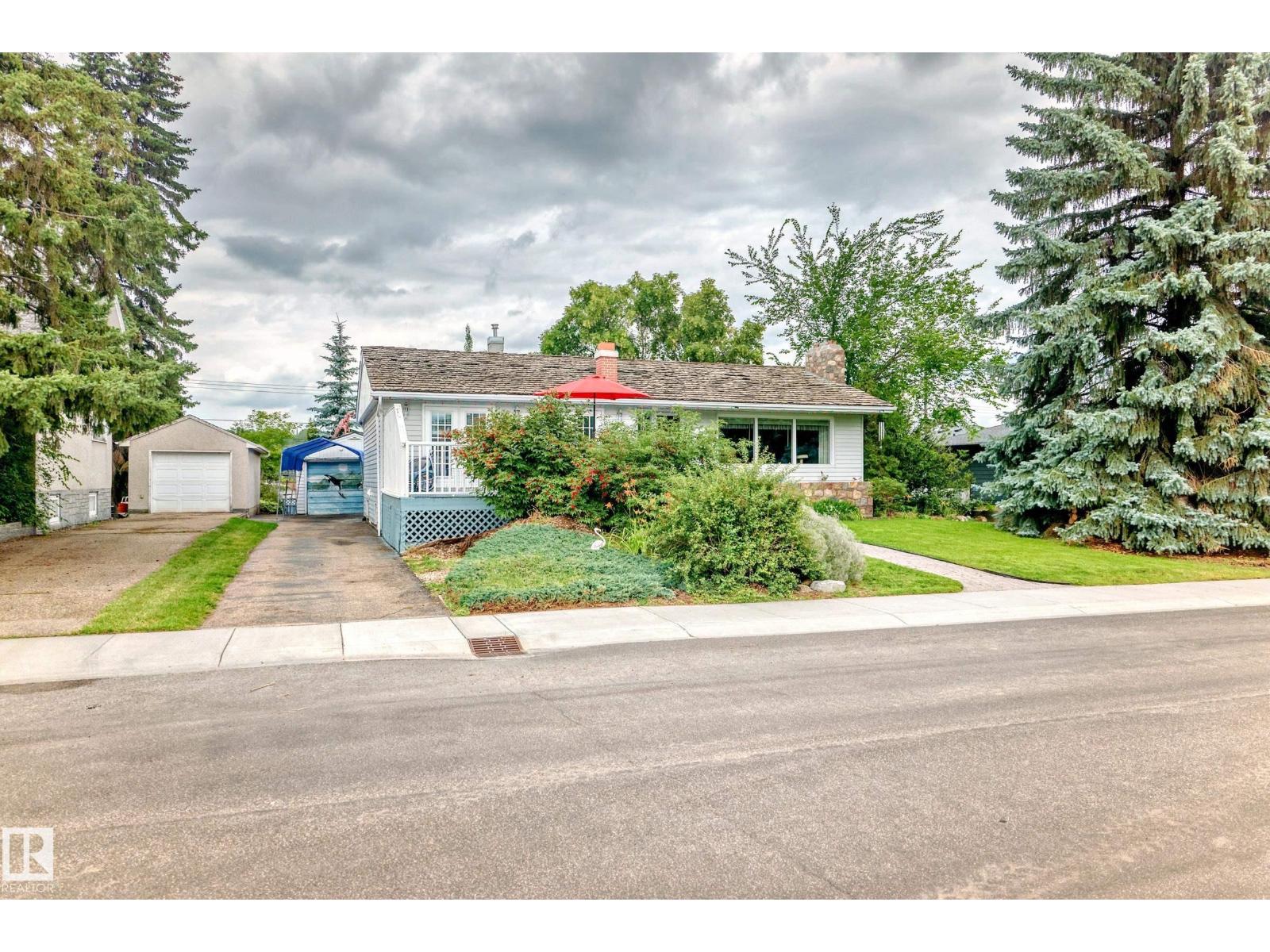 Photo 45 of 6504 109 B Av Nw Nw, Edmonton AB