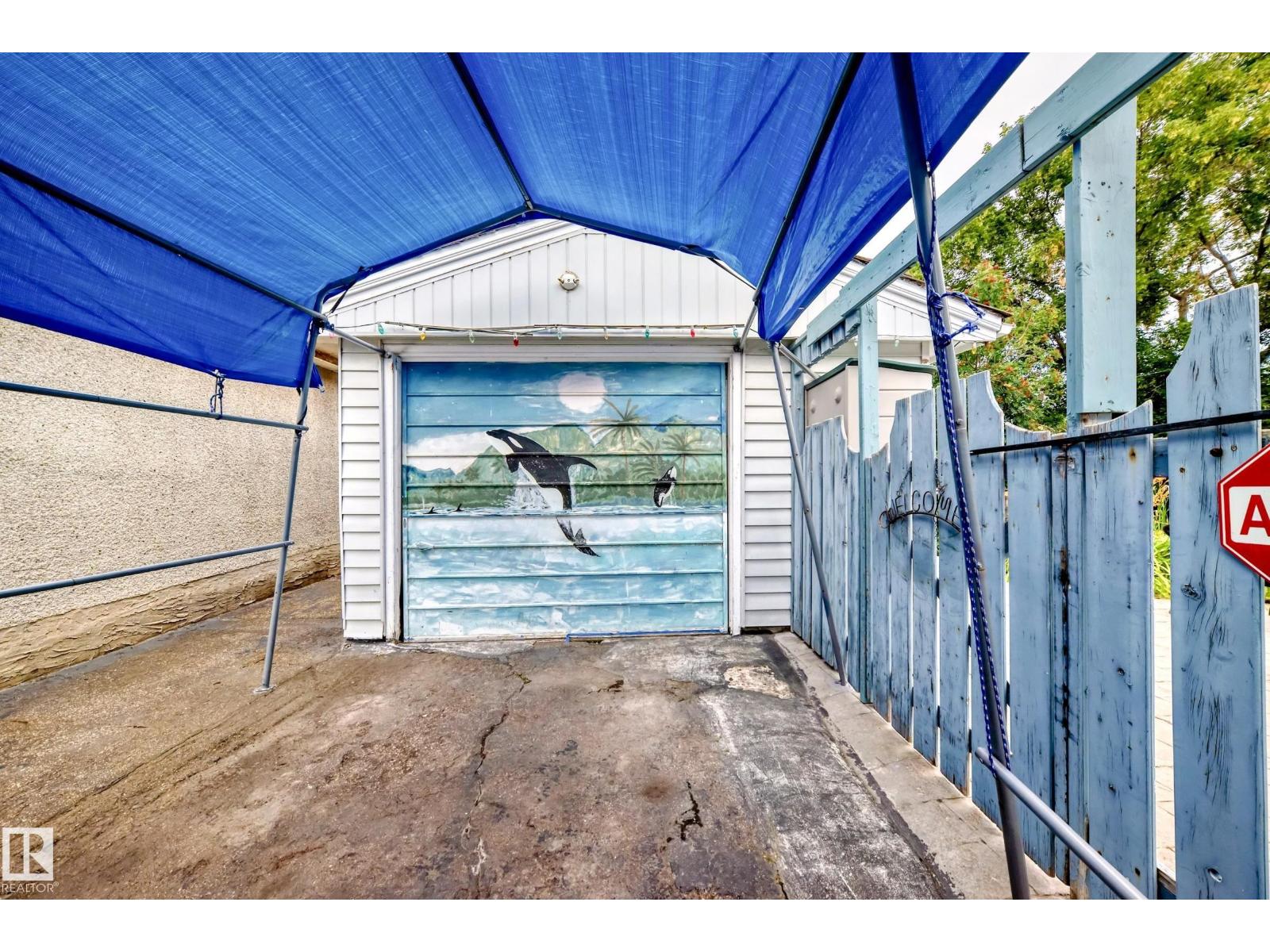 Photo 32 of 6504 109 B Av Nw Nw, Edmonton AB