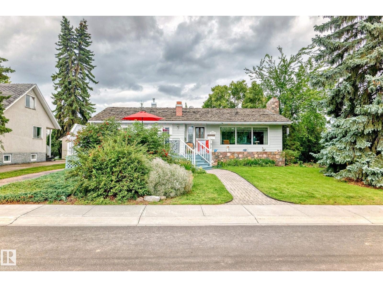 Photo 44 of 6504 109 B Av Nw Nw, Edmonton AB