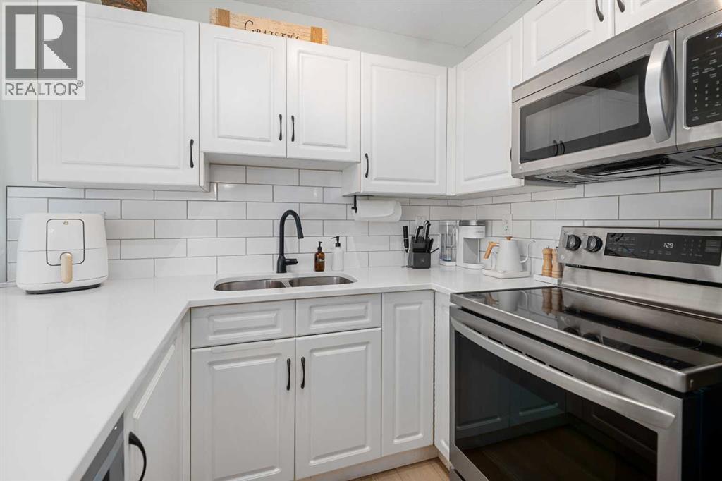 Single Family House for Sale in  Everstone Place SW Evergreen Calgary 