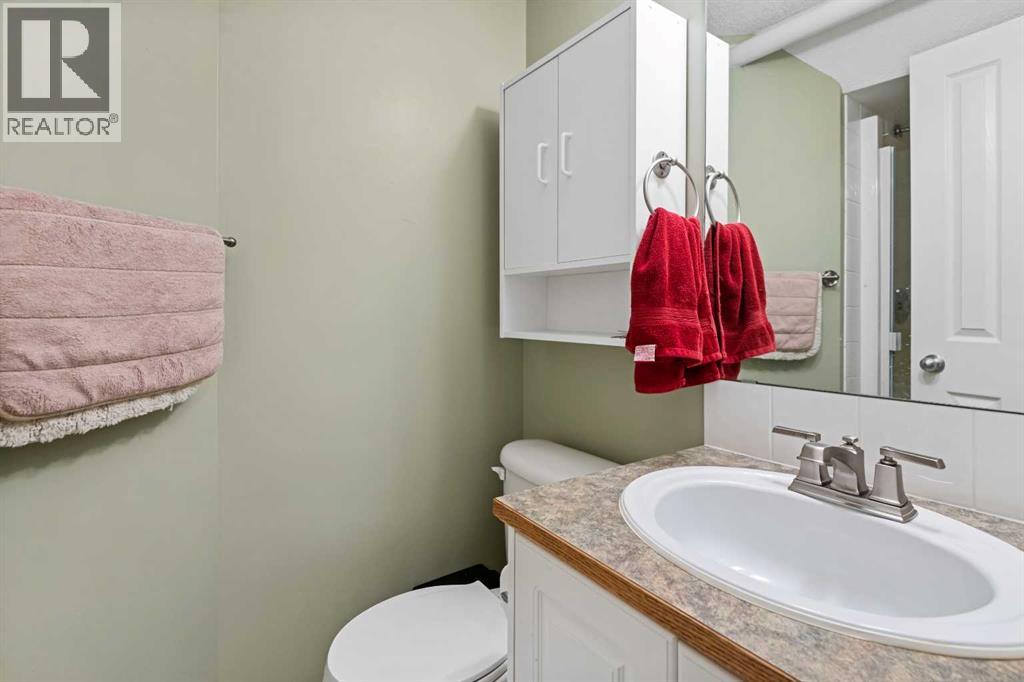 Single Family House for Sale in  Everstone Place SW Evergreen Calgary 