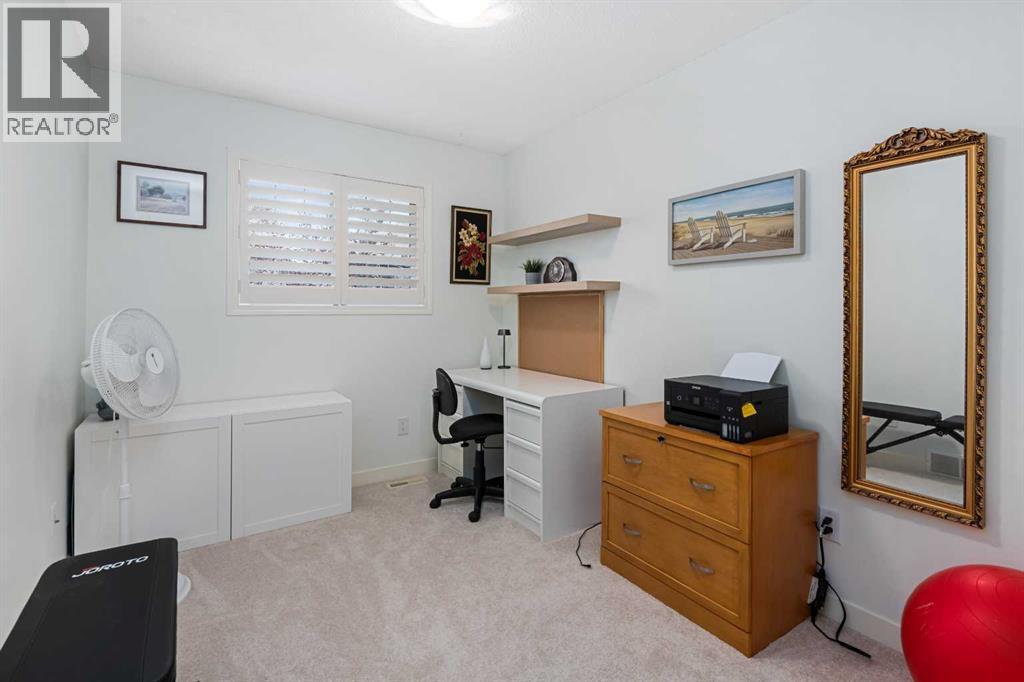 Single Family House for Sale in  Everstone Place SW Evergreen Calgary 